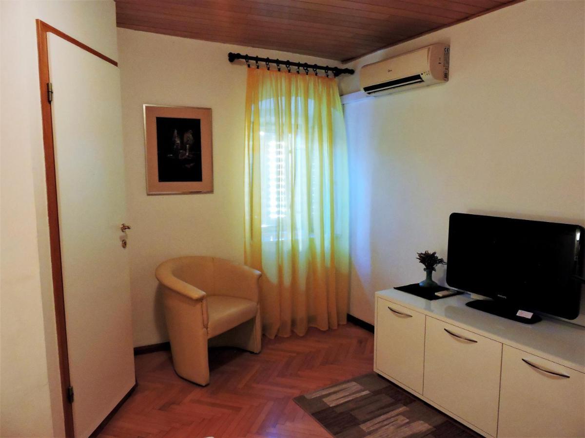 Bruno Split Centre Apartment And Room المظهر الخارجي الصورة