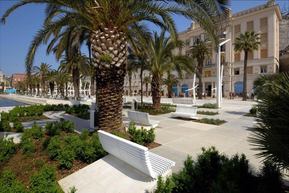 Bruno Split Centre Apartment And Room المظهر الخارجي الصورة