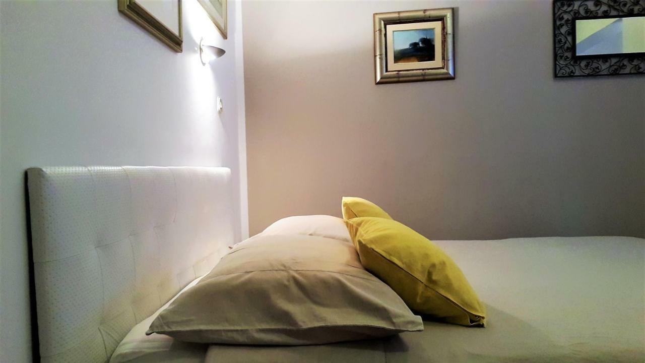 Bruno Split Centre Apartment And Room المظهر الخارجي الصورة